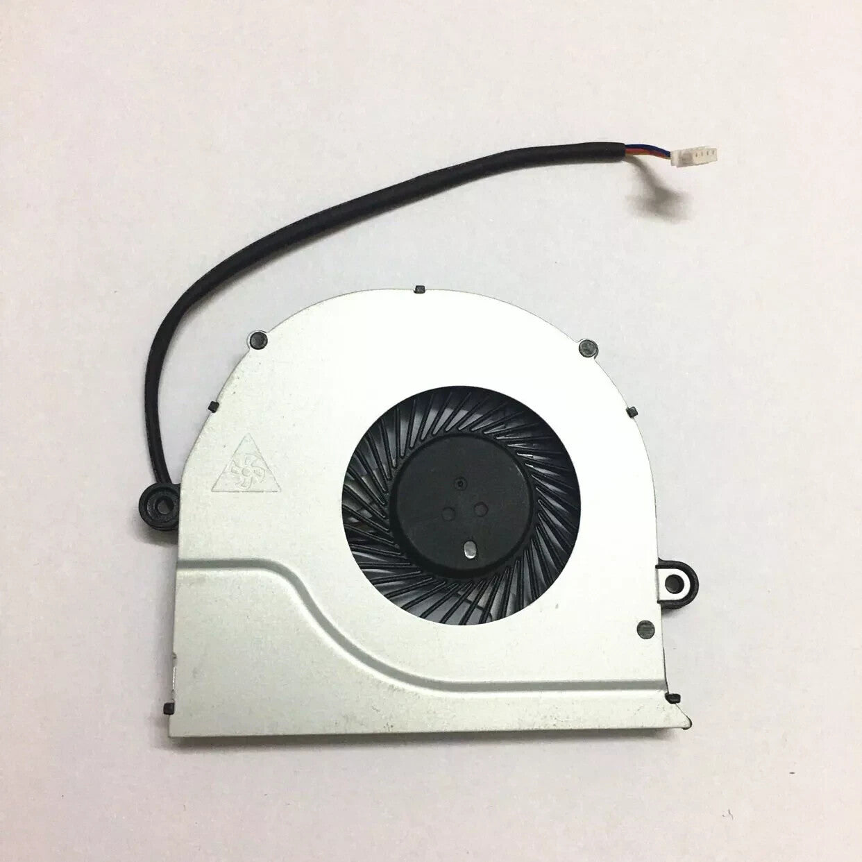 VENTOLA ASUS X63VD FX63VD FZ63VD GL503VD FX503VD 7300 7700 FAN VERSIONE 12V 4PIN